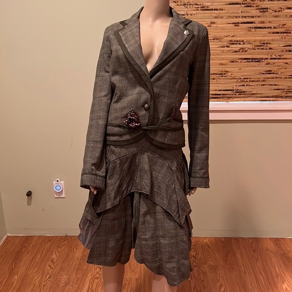 Rinascimento Dresses & Skirts - Rinascimento Italy Two Piece Set Consisting Of Skirt And Blazer 10 & 14